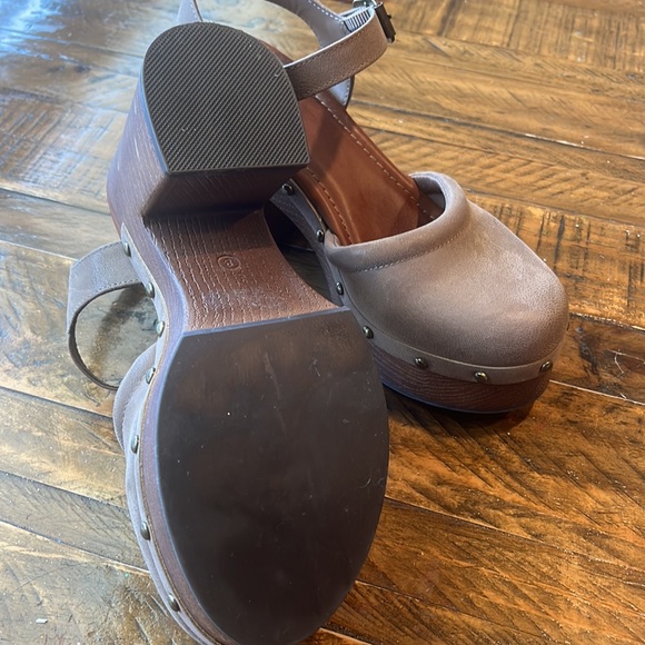 MIA women’s platform shoes size 8 - Picture 3 of 4